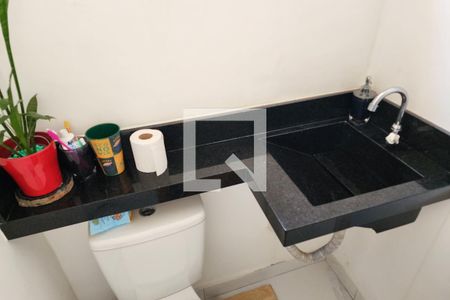 Casa à venda com 110m², 3 quartos e 2 vagas Casa à venda com 110m², 3 quartos e 2 vagasLavabo