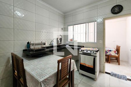 Casa à venda com 110m², 3 quartos e 2 vagas Casa à venda com 110m², 3 quartos e 2 vagasCozinha