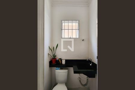 Casa à venda com 110m², 3 quartos e 2 vagas Casa à venda com 110m², 3 quartos e 2 vagasLavabo