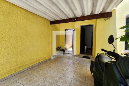 Casa à venda com 110m², 3 quartos e 2 vagas Casa à venda com 110m², 3 quartos e 2 vagasGaragem