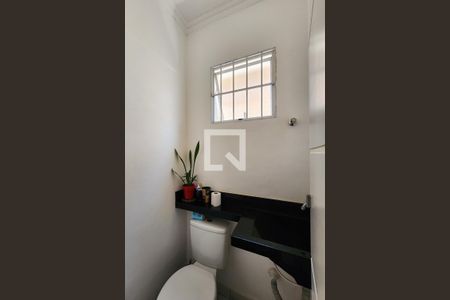 Casa à venda com 110m², 3 quartos e 2 vagas Casa à venda com 110m², 3 quartos e 2 vagasLavabo