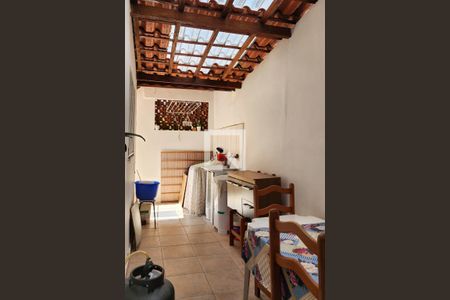 Casa à venda com 110m², 3 quartos e 2 vagas Casa à venda com 110m², 3 quartos e 2 vagasÁrea de Serviço