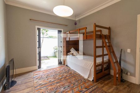 Casa à venda com 300m², 3 quartos e 3 vagas Casa à venda com 300m², 3 quartos e 3 vagasQuarto 2