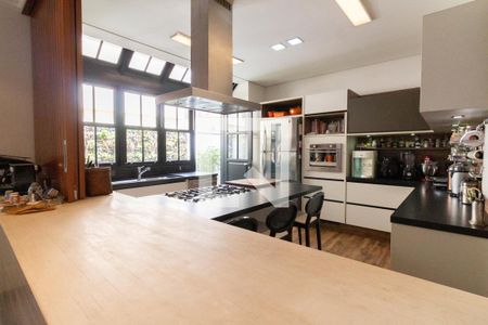 Casa à venda com 300m², 3 quartos e 3 vagas Casa à venda com 300m², 3 quartos e 3 vagasCozinha