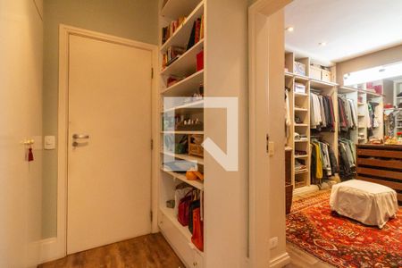 Casa à venda com 300m², 3 quartos e 3 vagas Casa à venda com 300m², 3 quartos e 3 vagasQuarto 3