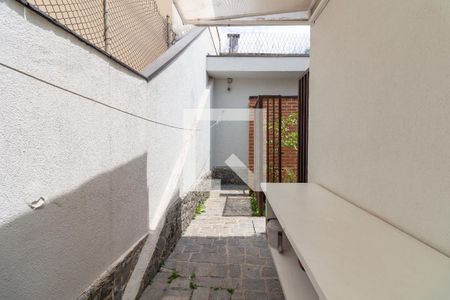 Casa à venda com 300m², 3 quartos e 3 vagas Casa à venda com 300m², 3 quartos e 3 vagasÁrea comum