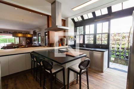 Casa à venda com 300m², 3 quartos e 3 vagas Casa à venda com 300m², 3 quartos e 3 vagasCozinha