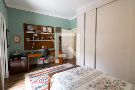 Quarto 1 de casa à venda com 3 quartos, 300m² em Butantã, São Paulo