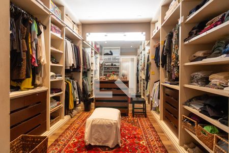 Casa à venda com 300m², 3 quartos e 3 vagas Casa à venda com 300m², 3 quartos e 3 vagasQuarto 3