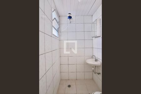 Banheiro de casa para alugar com 1 quarto, 40m² em Água Rasa, São Paulo