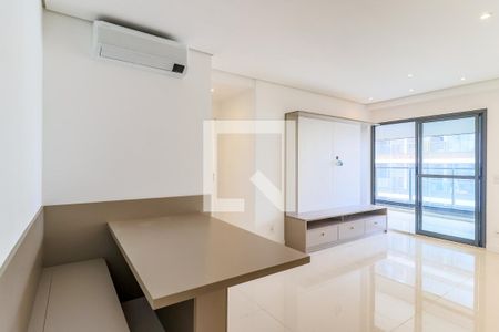 Sala de apartamento para alugar com 3 quartos, 89m² em Jardim das Acacias, São Paulo