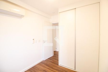 Quarto 1 de apartamento para alugar com 2 quartos, 65m² em Jardim das Acacias, São Paulo