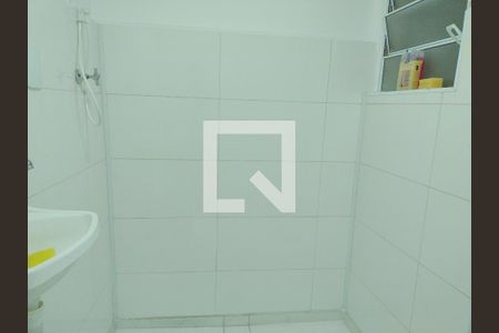 Banheiro de kitnet/studio para alugar com 1 quarto, 25m² em Vila Buarque, São Paulo