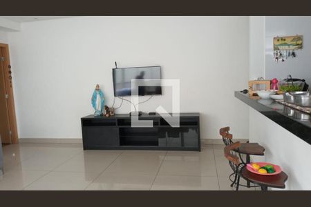 Apartamento à venda com 3 quartos, 60m² em Fernão Dias, Belo Horizonte