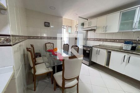 Apartamento para alugar com 150m², 3 quartos e 3 vagas Apartamento para alugar com 150m², 3 quartos e 3 vagasCozinha
