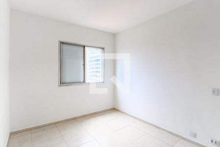 Quarto 1 de apartamento para alugar com 2 quartos, 65m² em Parque Colonial, São Paulo