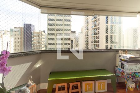 Sala de apartamento para alugar com 2 quartos, 125m² em Indianópolis, São Paulo