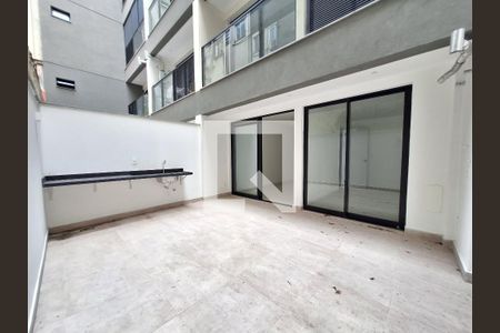 Apartamento à venda com 63m², 1 quarto e sem vaga Apartamento à venda com 63m², 1 quarto e sem vagaQuintal