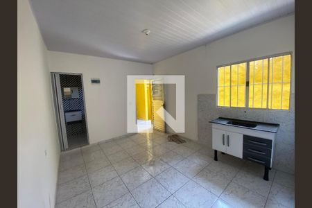 Sala / Cozinha de casa para alugar com 1 quarto, 80m² em Vila Alzira, Guarulhos