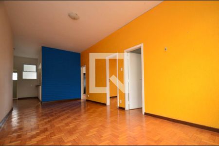 Sala de apartamento à venda com 3 quartos, 110m² em Sagrada Família, Belo Horizonte