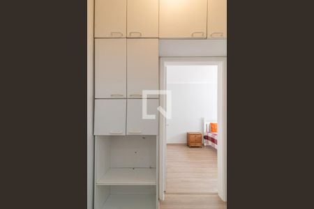 Corredor  de apartamento à venda com 1 quarto, 41m² em Indianópolis, São Paulo