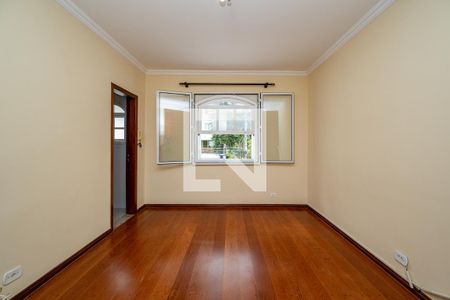 Suíte de casa para alugar com 3 quartos, 200m² em Vila Alexandria, São Paulo