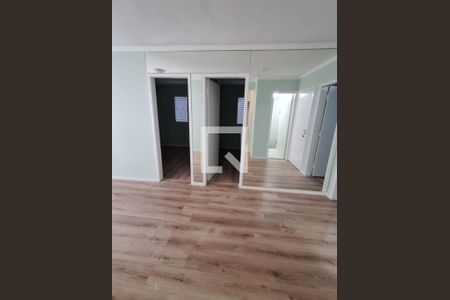 Foto 05 de apartamento à venda com 3 quartos, 55m² em Parque Pinheiros, Taboão da Serra