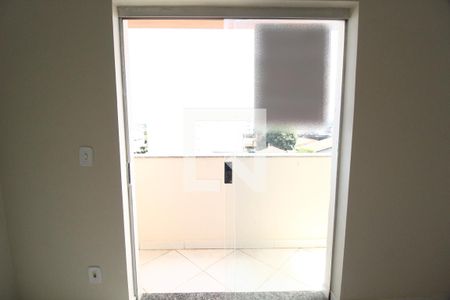 Sala de apartamento para alugar com 2 quartos, 61m² em Santa Mônica, Uberlândia