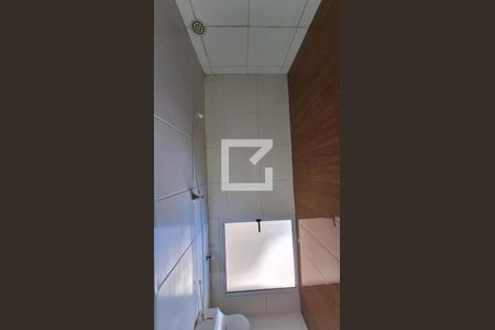 Banheiro de apartamento para alugar com 2 quartos, 49m² em Caxangá, Suzano