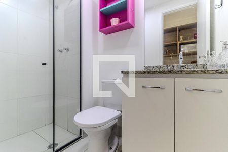 Banheiro de kitnet/studio para alugar com 1 quarto, 22m² em República, São Paulo