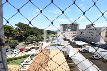 Quarto 1 - Vista de apartamento para alugar com 2 quartos, 45m² em Vila 31 de Março, Campinas