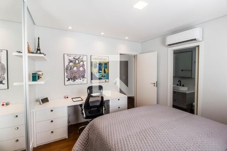 Casa de condomínio à venda com 380m², 3 quartos e 4 vagas Casa de condomínio à venda com 380m², 3 quartos e 4 vagasSuíte 2