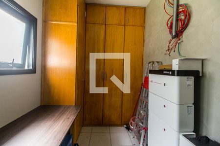 Casa de condomínio à venda com 380m², 3 quartos e 4 vagas Casa de condomínio à venda com 380m², 3 quartos e 4 vagasDepósito