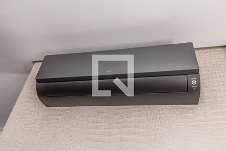 Casa de condomínio à venda com 380m², 3 quartos e 4 vagas Casa de condomínio à venda com 380m², 3 quartos e 4 vagasSala de TV