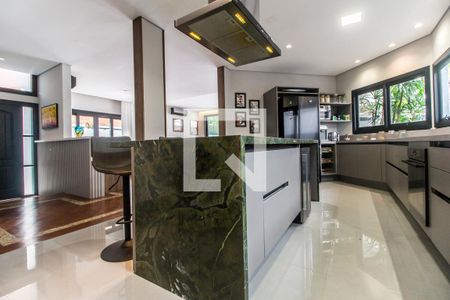 Casa de condomínio à venda com 380m², 3 quartos e 4 vagas Casa de condomínio à venda com 380m², 3 quartos e 4 vagasCozinha