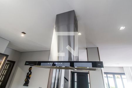 Casa de condomínio à venda com 380m², 3 quartos e 4 vagas Casa de condomínio à venda com 380m², 3 quartos e 4 vagasDetalhe da cozinha