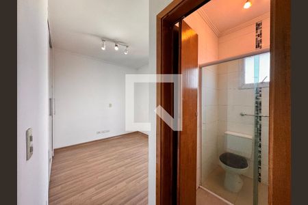 Suite  de apartamento para alugar com 2 quartos, 55m² em Vila Camilópolis, Santo André