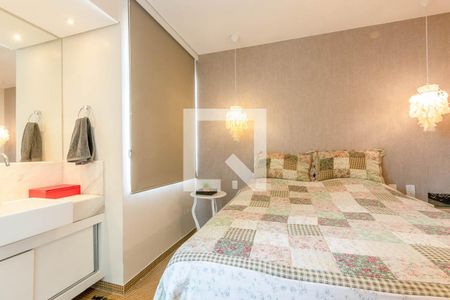 Quarto Suíte de apartamento à venda com 2 quartos, 75m² em Santo Antônio, Belo Horizonte