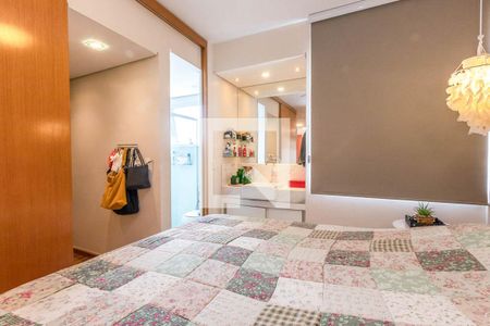 Quarto Suíte de apartamento à venda com 2 quartos, 75m² em Santo Antônio, Belo Horizonte