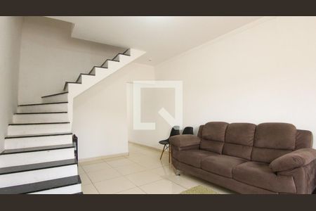 Sala de casa à venda com 2 quartos, 88m² em Jardim Piqueroby, São Paulo