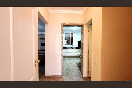 Hall de entrada de casa para alugar com 3 quartos, 180m² em Jardim Ana Maria, Jundiaí