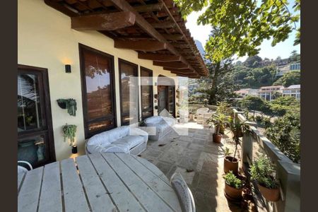 Casa de condomínio à venda com 816m², 4 quartos e 4 vagas