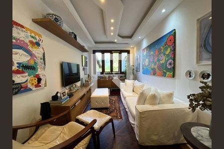 Casa de condomínio à venda com 816m², 4 quartos e 4 vagas