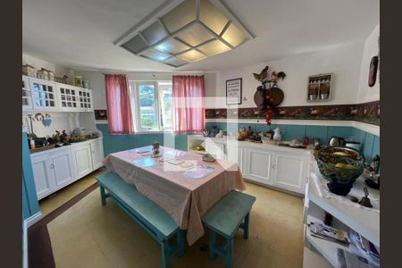 Casa de condomínio à venda com 816m², 4 quartos e 4 vagas