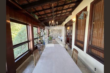 Casa de condomínio à venda com 816m², 4 quartos e 4 vagas