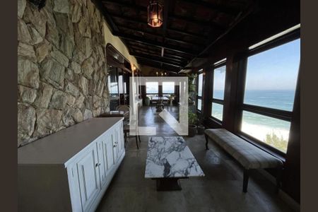 Casa de condomínio à venda com 816m², 4 quartos e 4 vagas