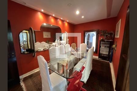 Casa de condomínio à venda com 816m², 4 quartos e 4 vagas