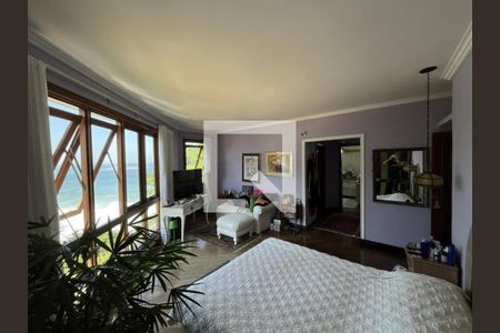 Casa de condomínio à venda com 816m², 4 quartos e 4 vagas