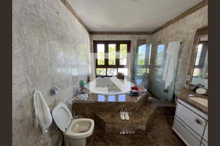 Casa de condomínio à venda com 816m², 4 quartos e 4 vagas