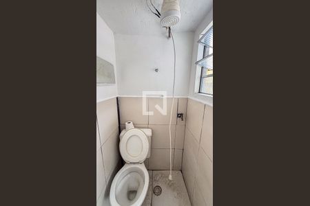 Banheiro de casa para alugar com 1 quarto, 35m² em Vila Palmares, Santo André